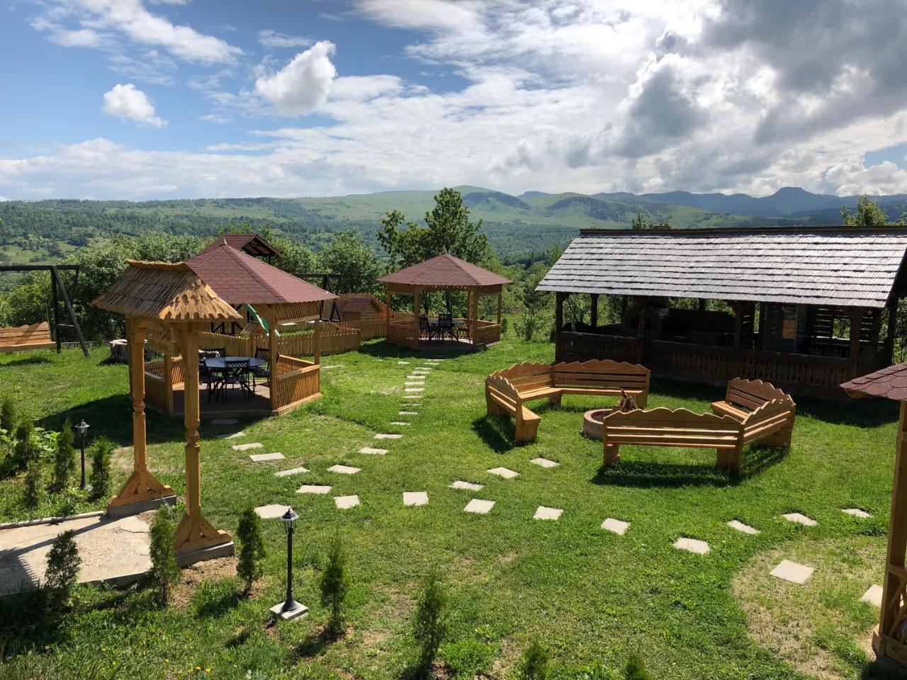 Soare-N Maramures Budeşti Buitenkant foto
